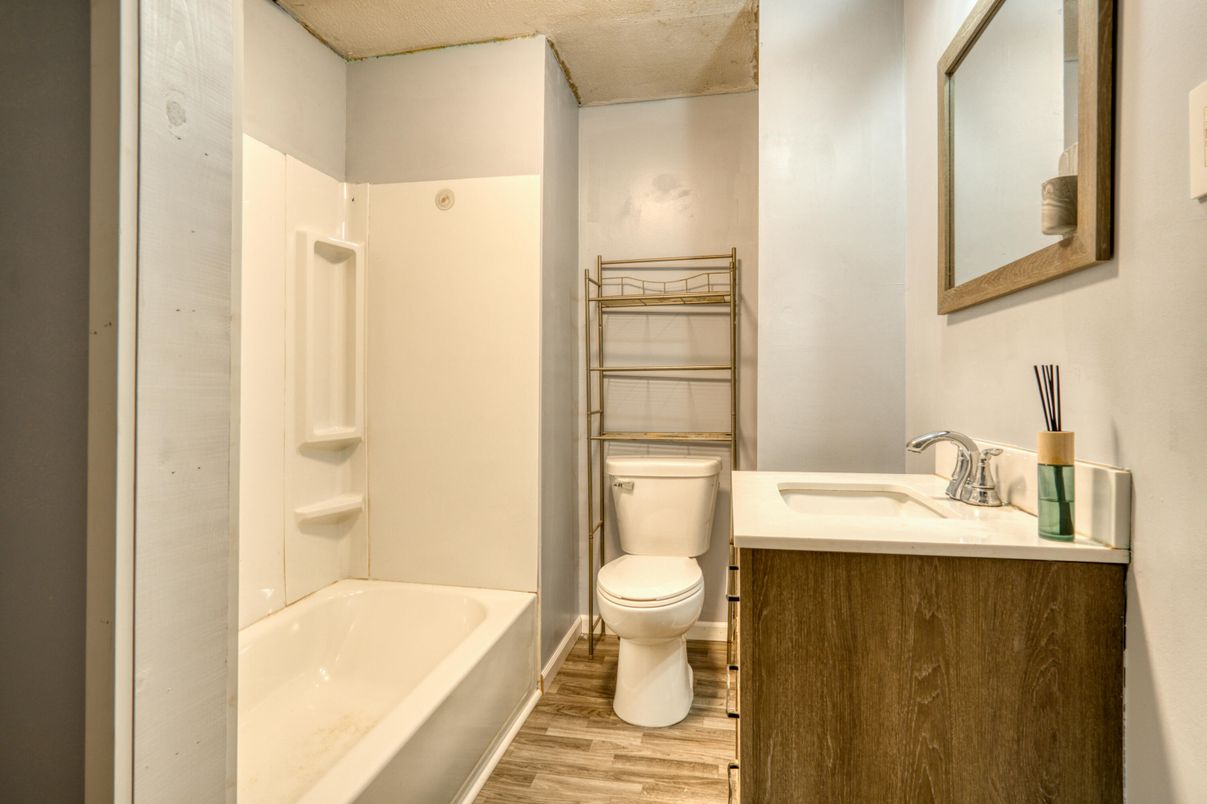 Bathroom, Interior, Wood Texture Flooring