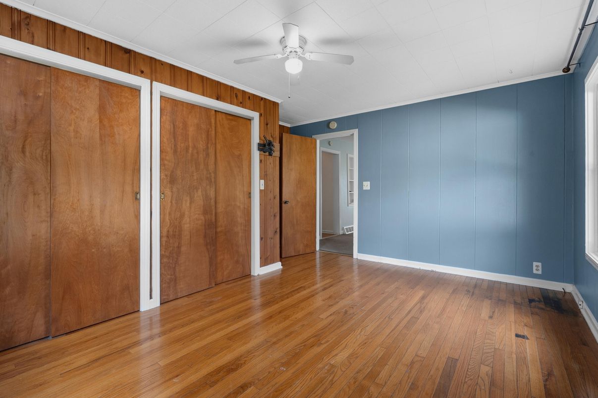 Empty room, Interior, Wood Texture Flooring, Wooden Walls
