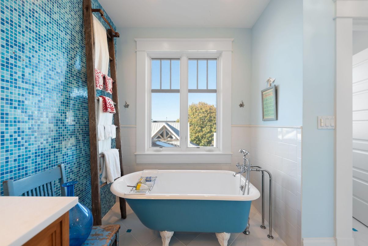 Bathroom, Free Standing Baths, Interior, Recessed Lighting