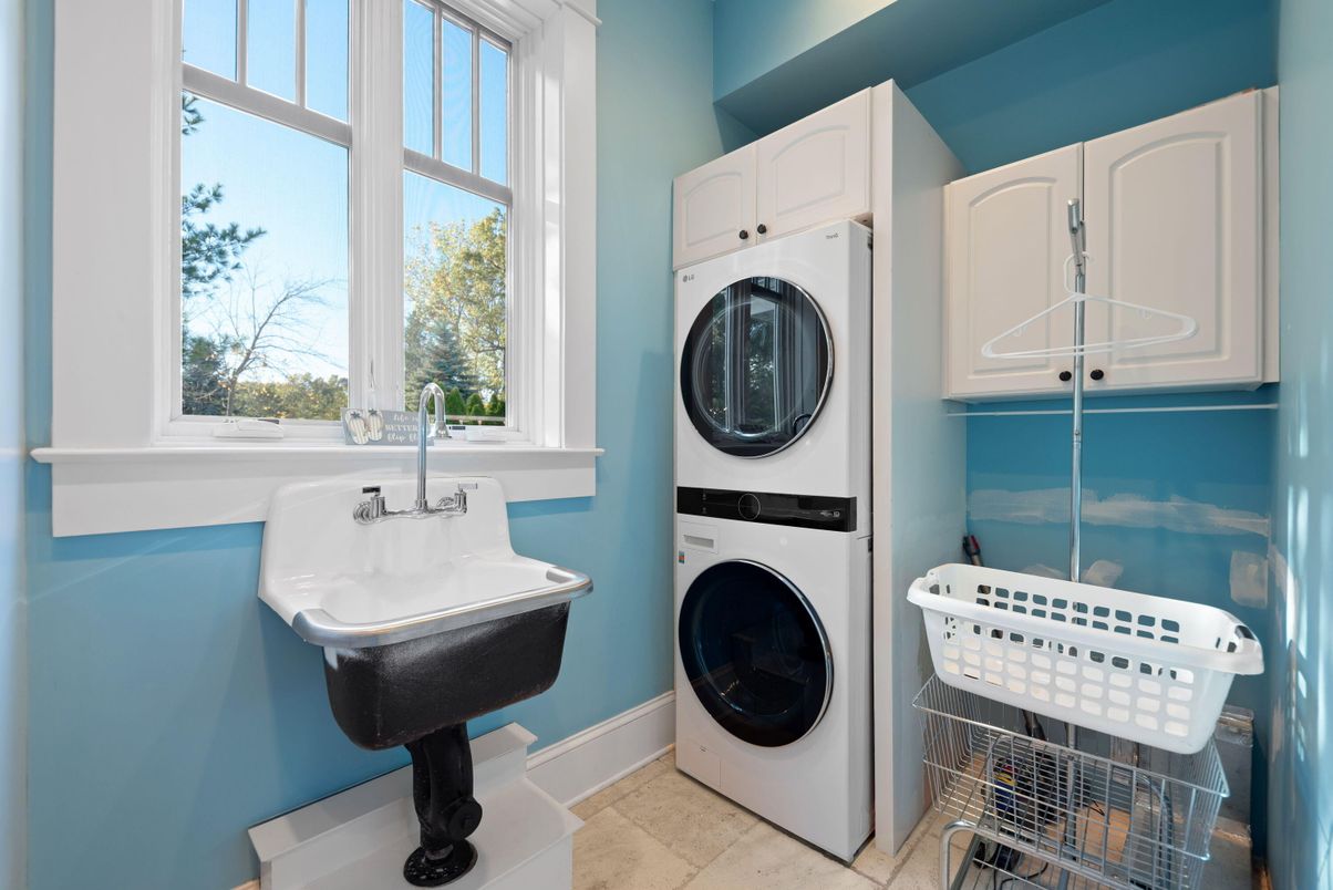 Interior, Utility Closets, Washer