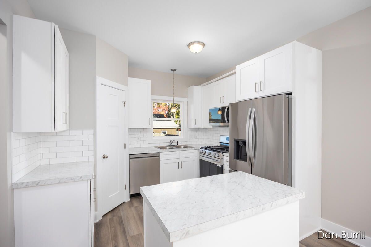 Interior, Kitchen, Pendant Lights, Stainless Steel Appliances, Wood Texture Flooring