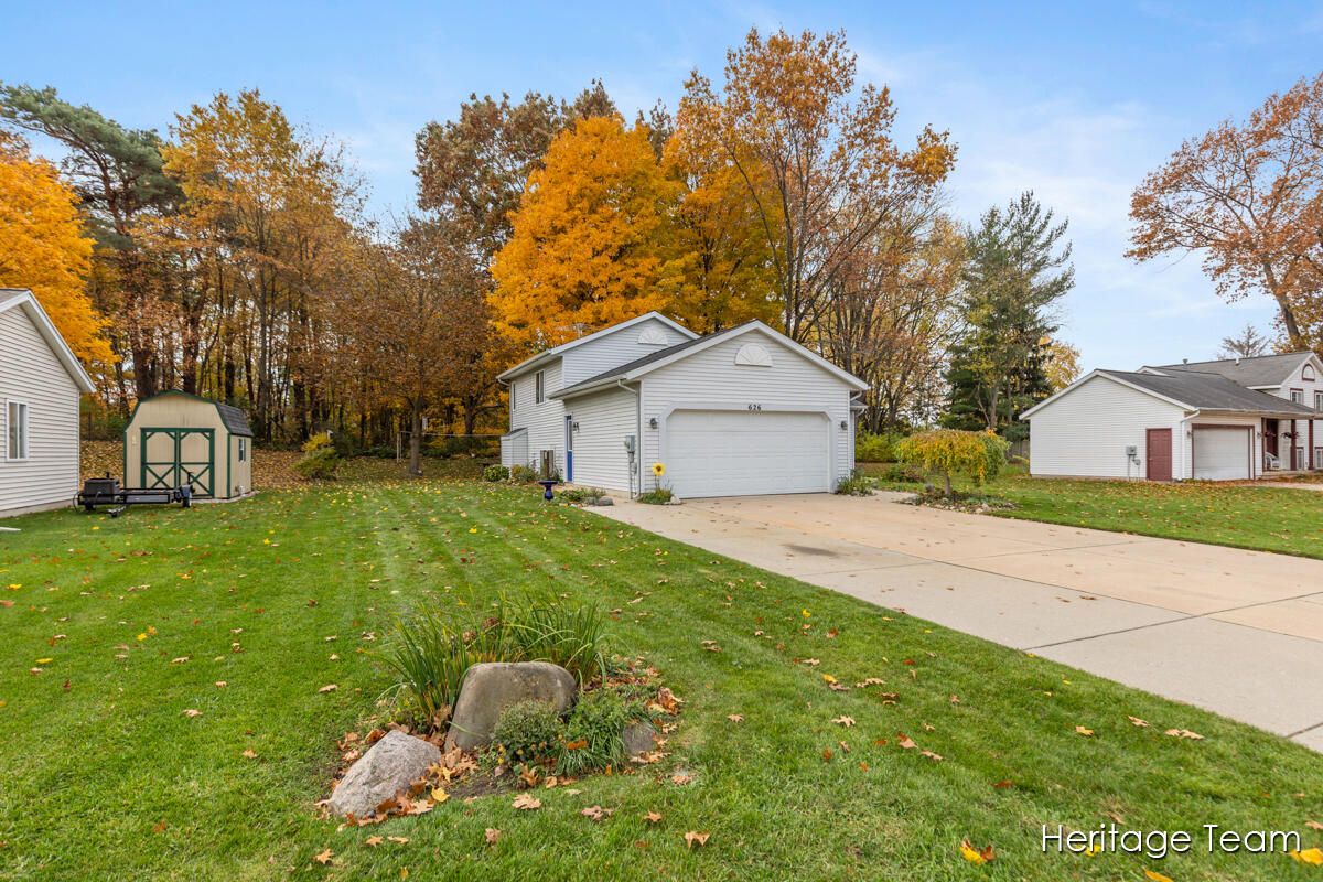 Backyard, Detached Garage, Exterior