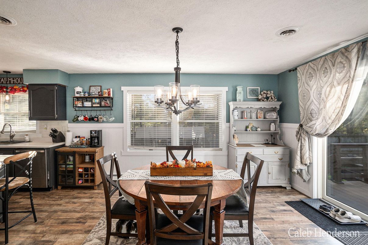 Chandelier, Dining room, Interior, Wood Texture Flooring