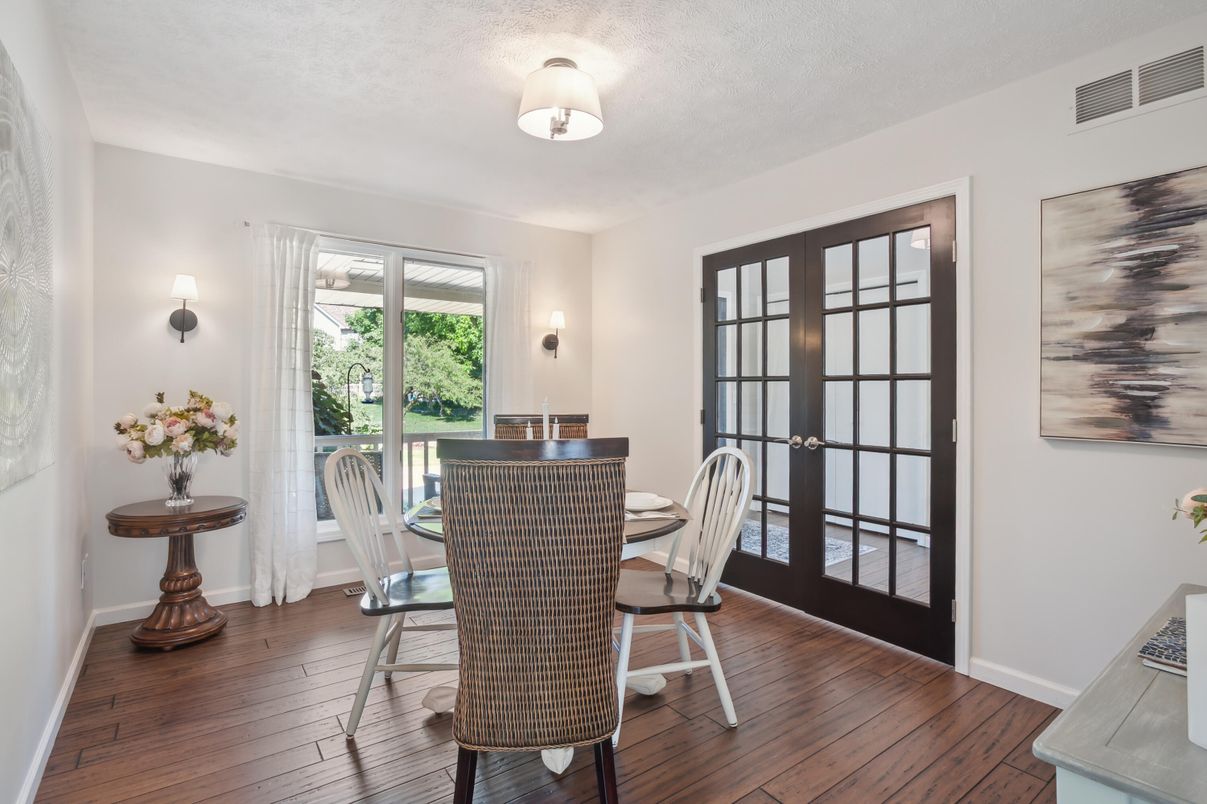 Dining room, Interior, Wood Texture Flooring