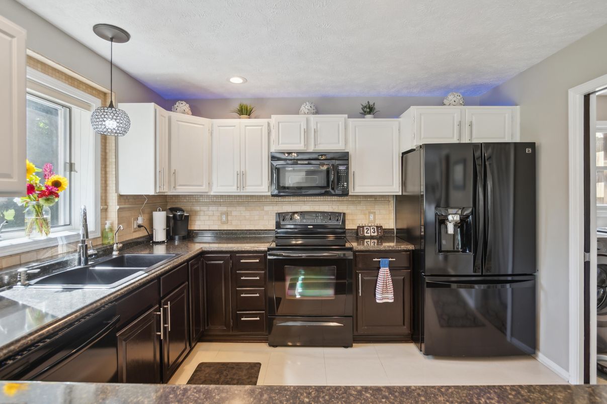 Interior, Kitchen, Pendant Lights, Recessed Lighting