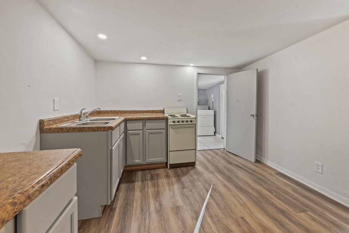 Interior, Kitchen, Recessed Lighting, Wood Texture Flooring