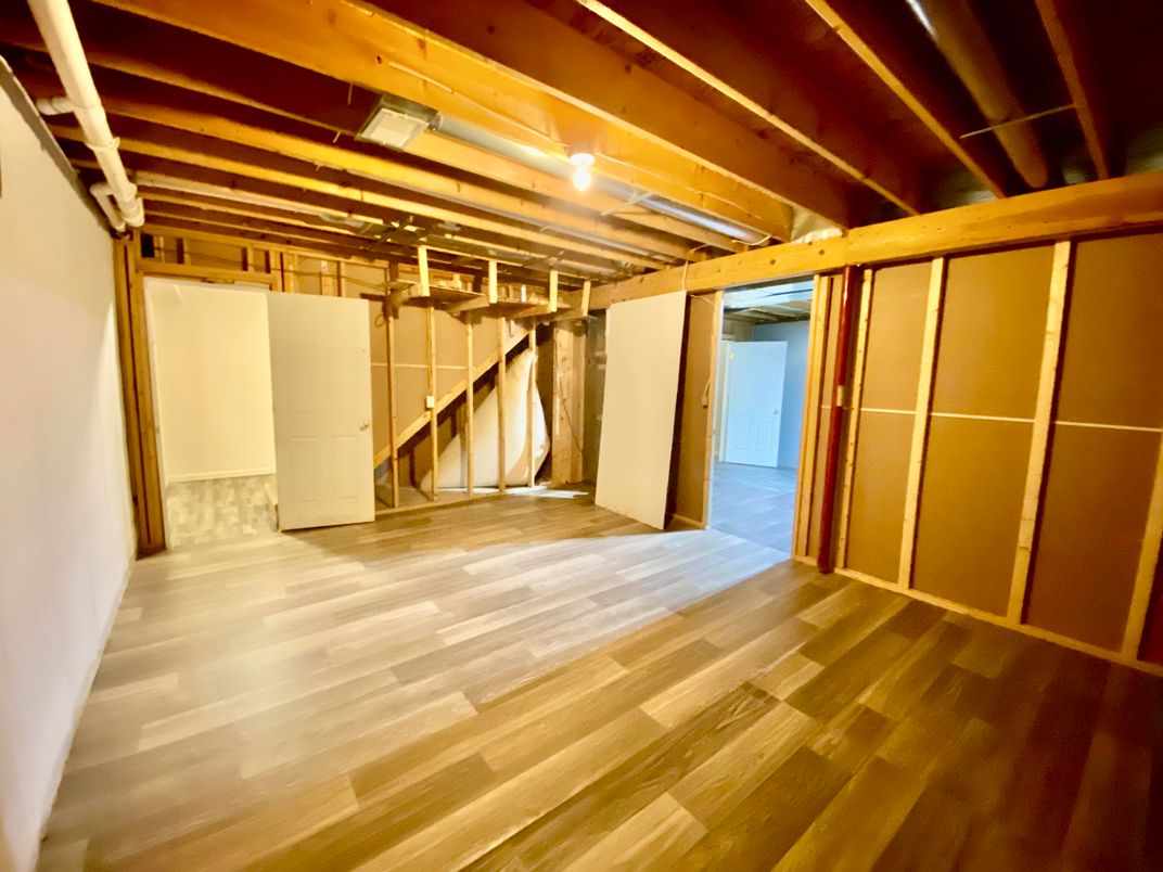 Empty room, Interior, Wooden Beams, Wood Texture Flooring