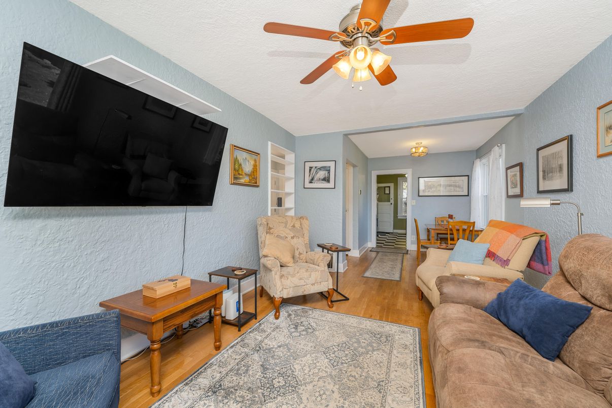 Dining room, Interior, Living room, Wood Texture Flooring