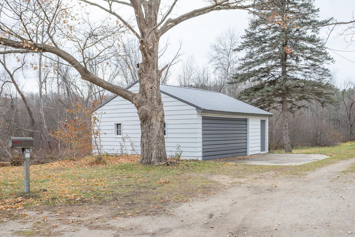 Backyard, Detached Garage, Exterior