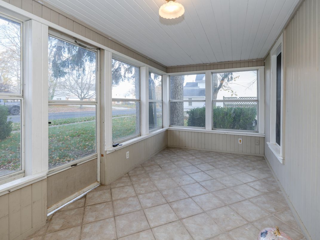 Empty room, Interior, Sun Room
