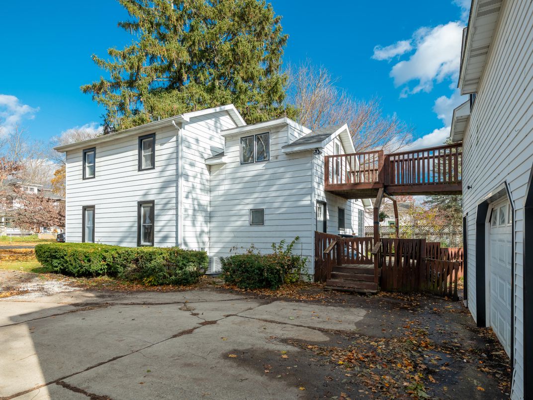 Exterior, Facade, None