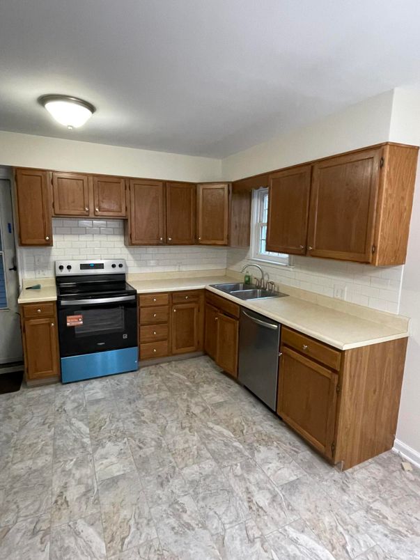 Interior, Kitchen, Marble, Stainless Steel Appliances