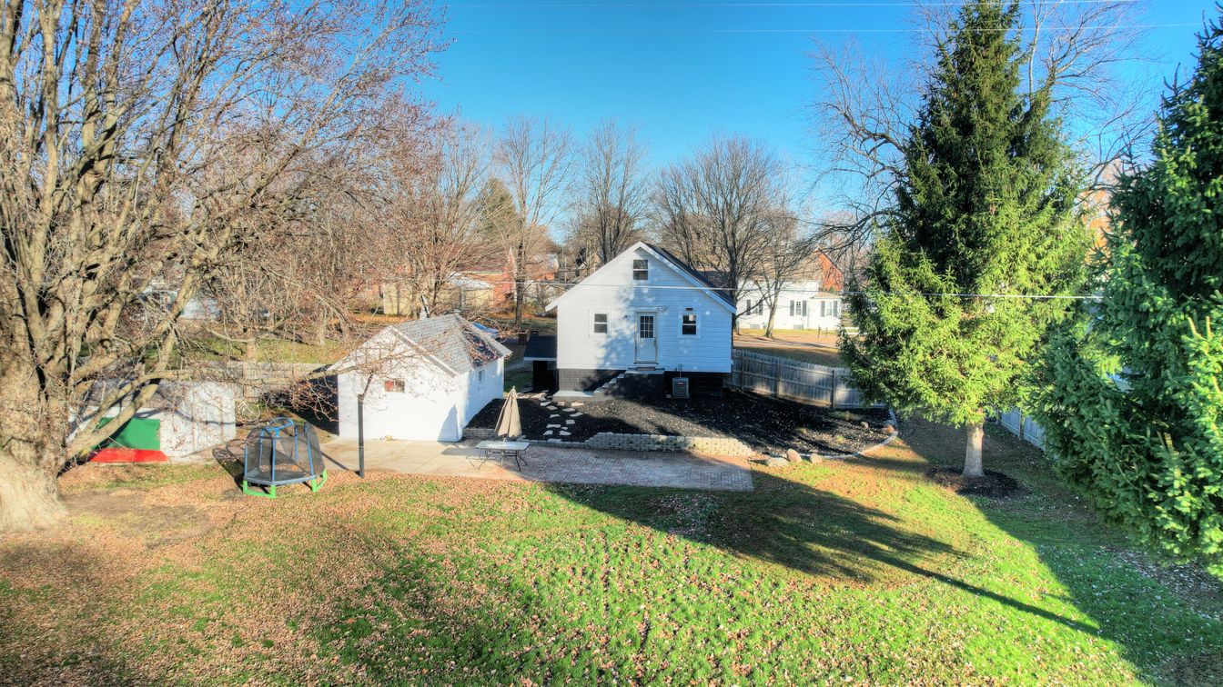 Backyard, Detached Garage, Exterior