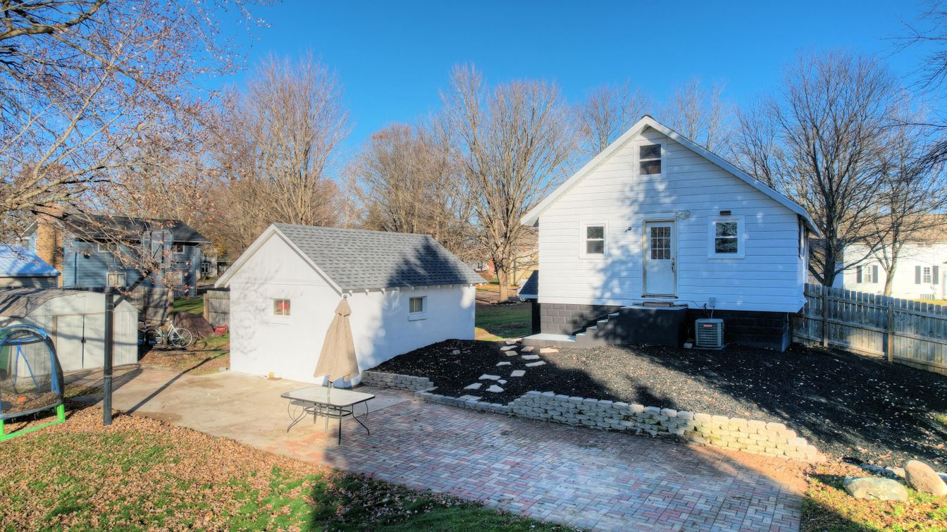 Backyard, Detached Garage, Exterior