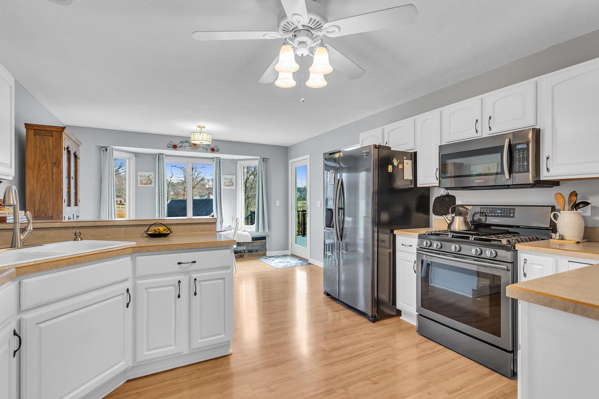 Interior, Kitchen, Stainless Steel Appliances, Wood Texture Flooring