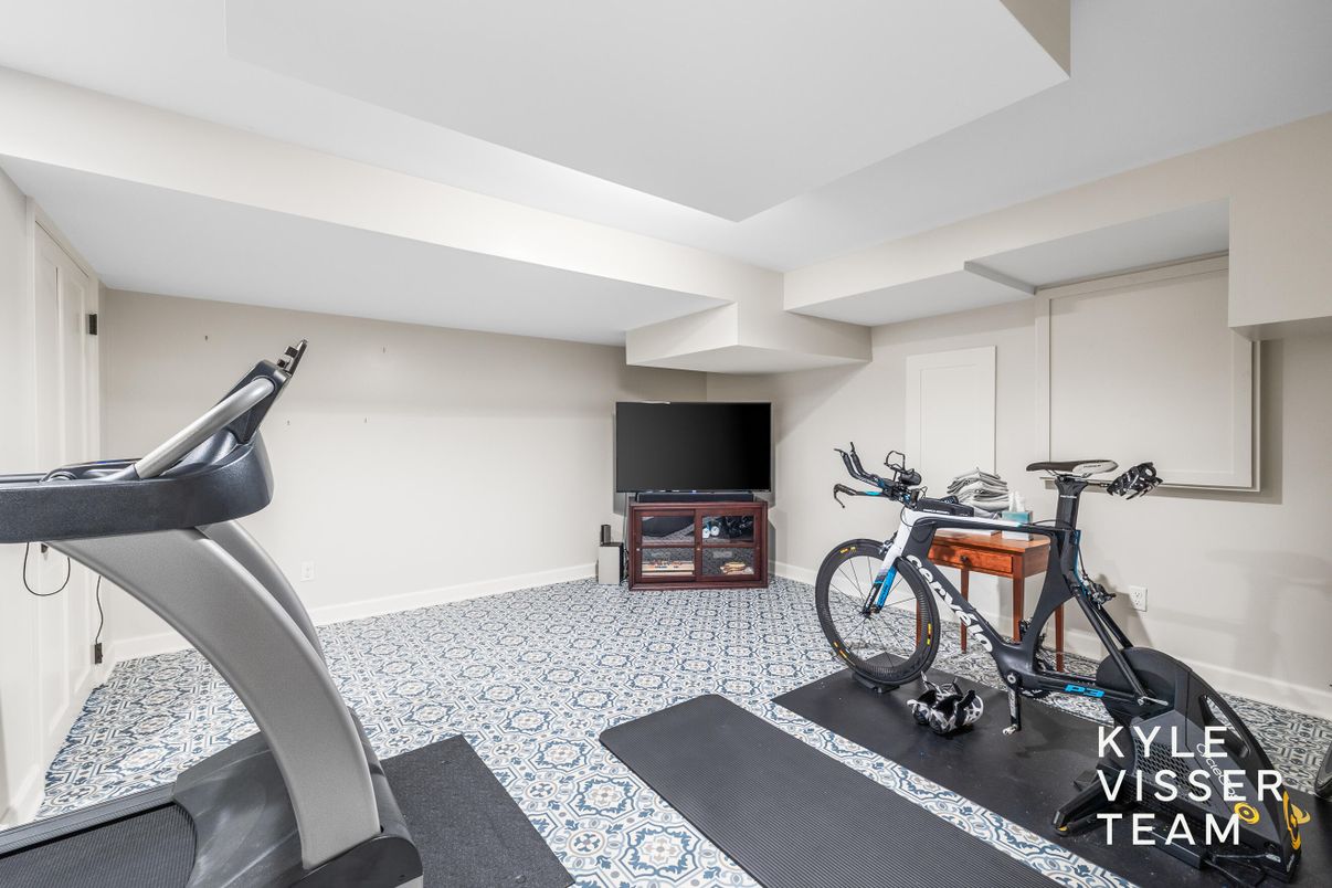 Fitness Equipment, Interior