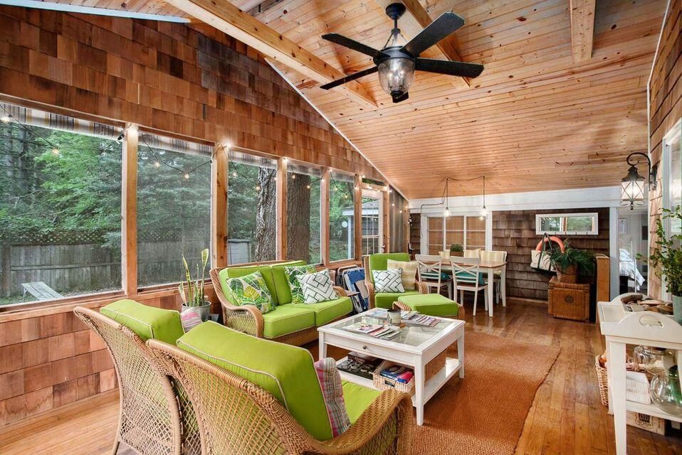 Dining room, Interior, Living room, Sun Room, Wooden Beams, Wooden Ceilings, Wood Texture Flooring, Wooden Walls