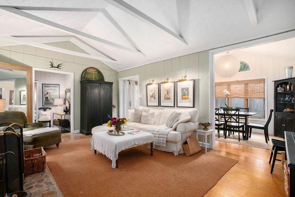 Dining room, Interior, Living room, Wood Texture Flooring