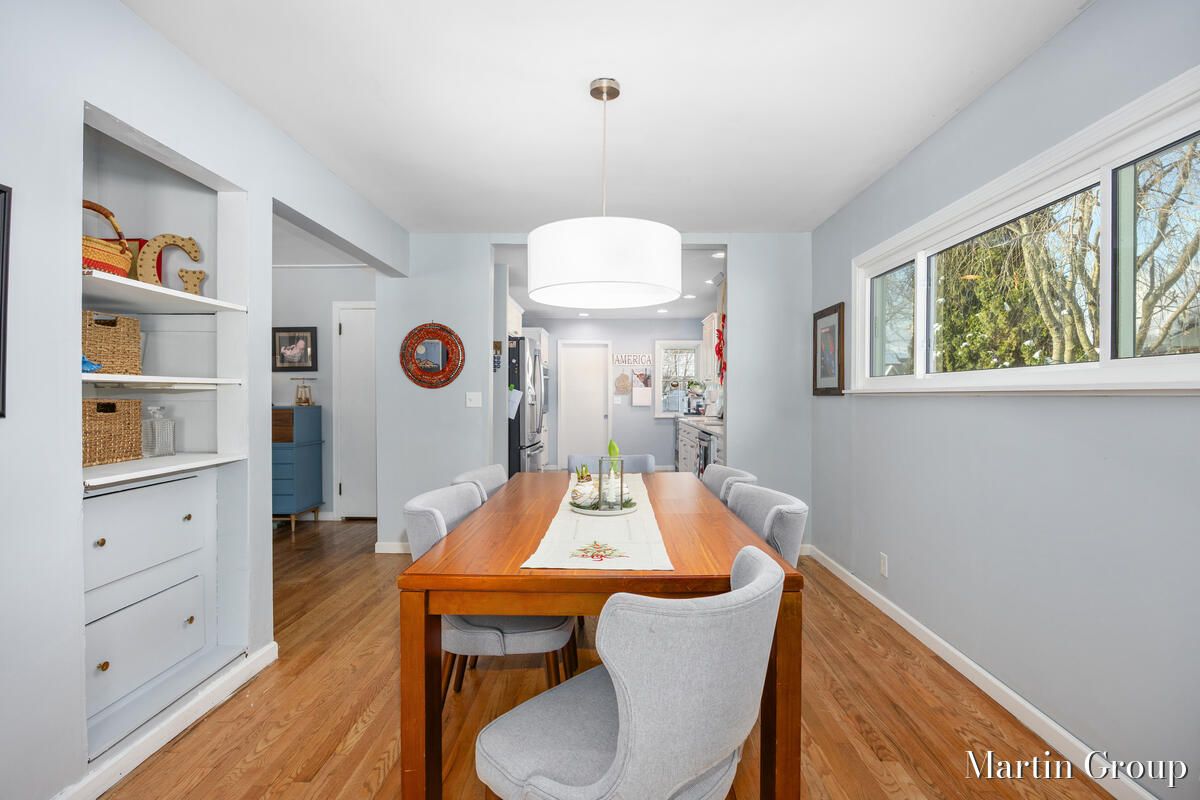 Dining room, Interior, Pendant Lights, Recessed Lighting, Wood Texture Flooring