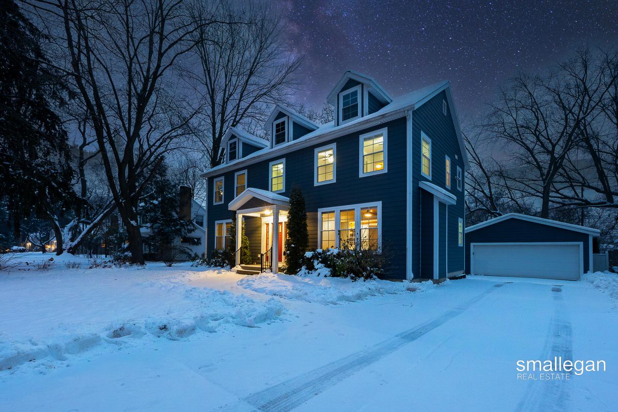 Detached Garage, Exterior, Facade, Georgian
