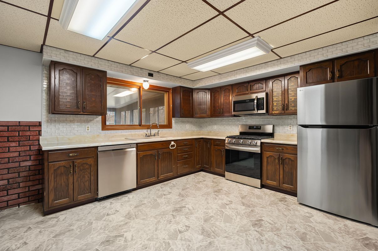 Interior, Kitchen, Stainless Steel Appliances