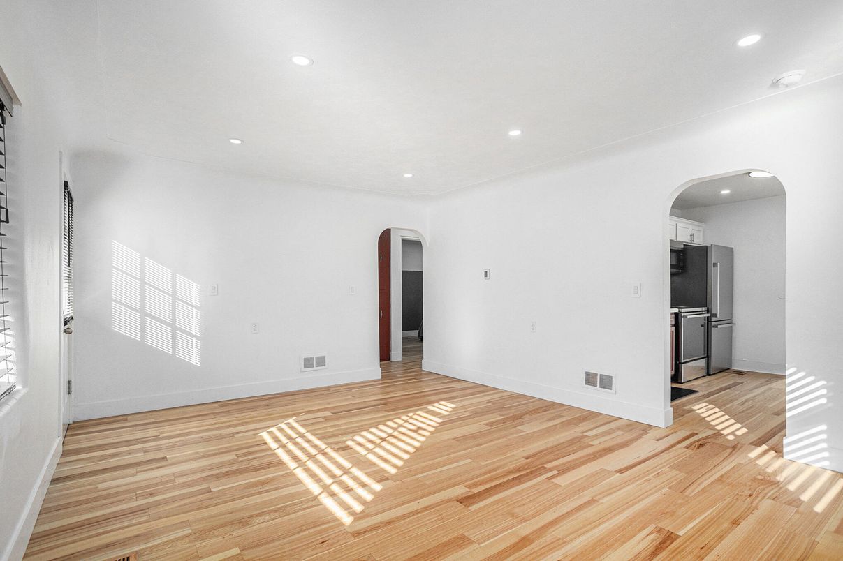 Empty room, Interior, Kitchen, Recessed Lighting, Wood Texture Flooring