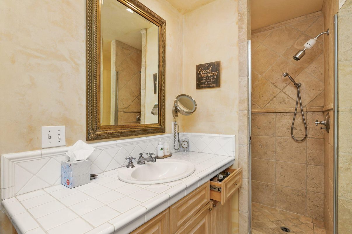 Bathroom, Interior, Tile Countertops
