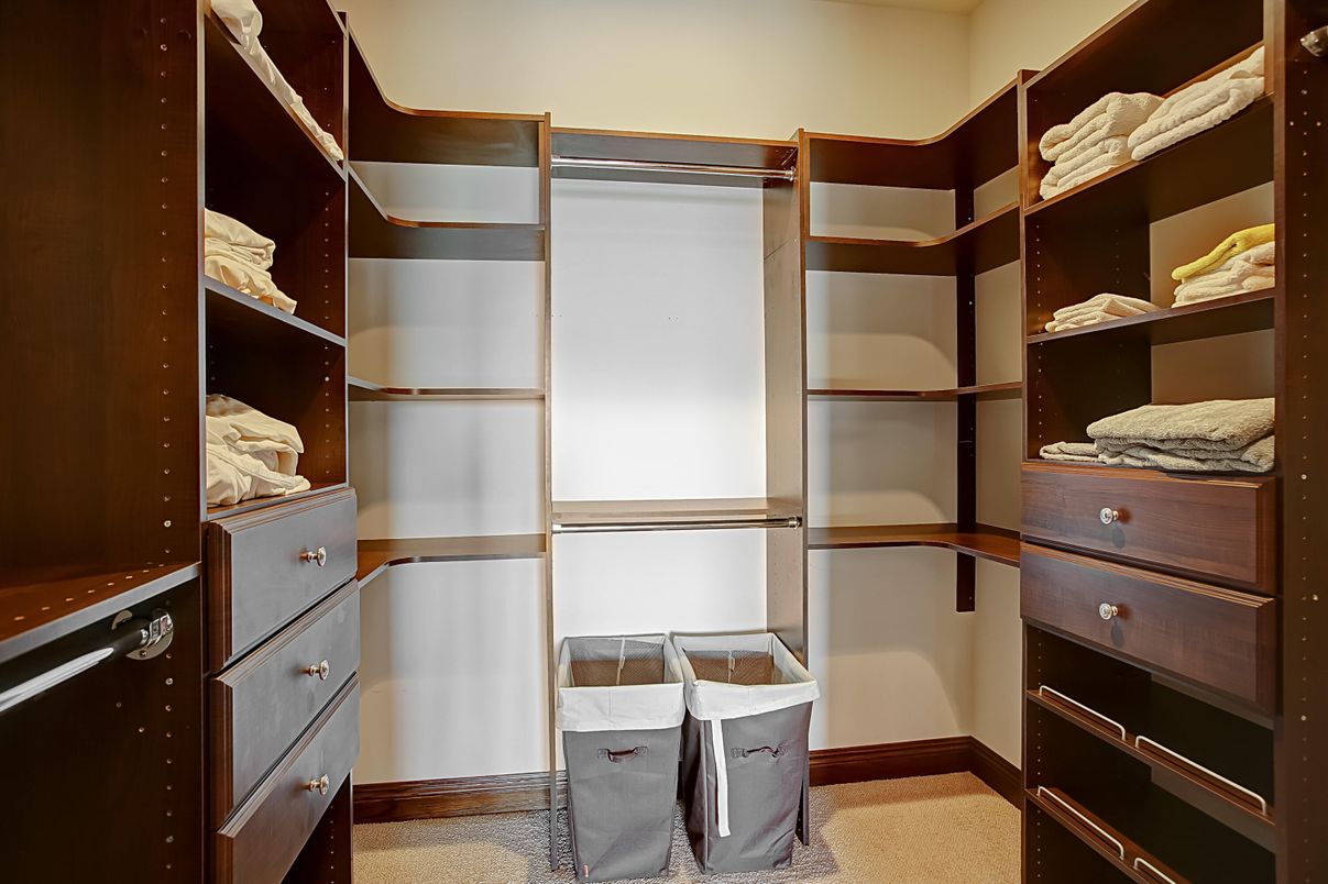 Interior, Walk-in Closets