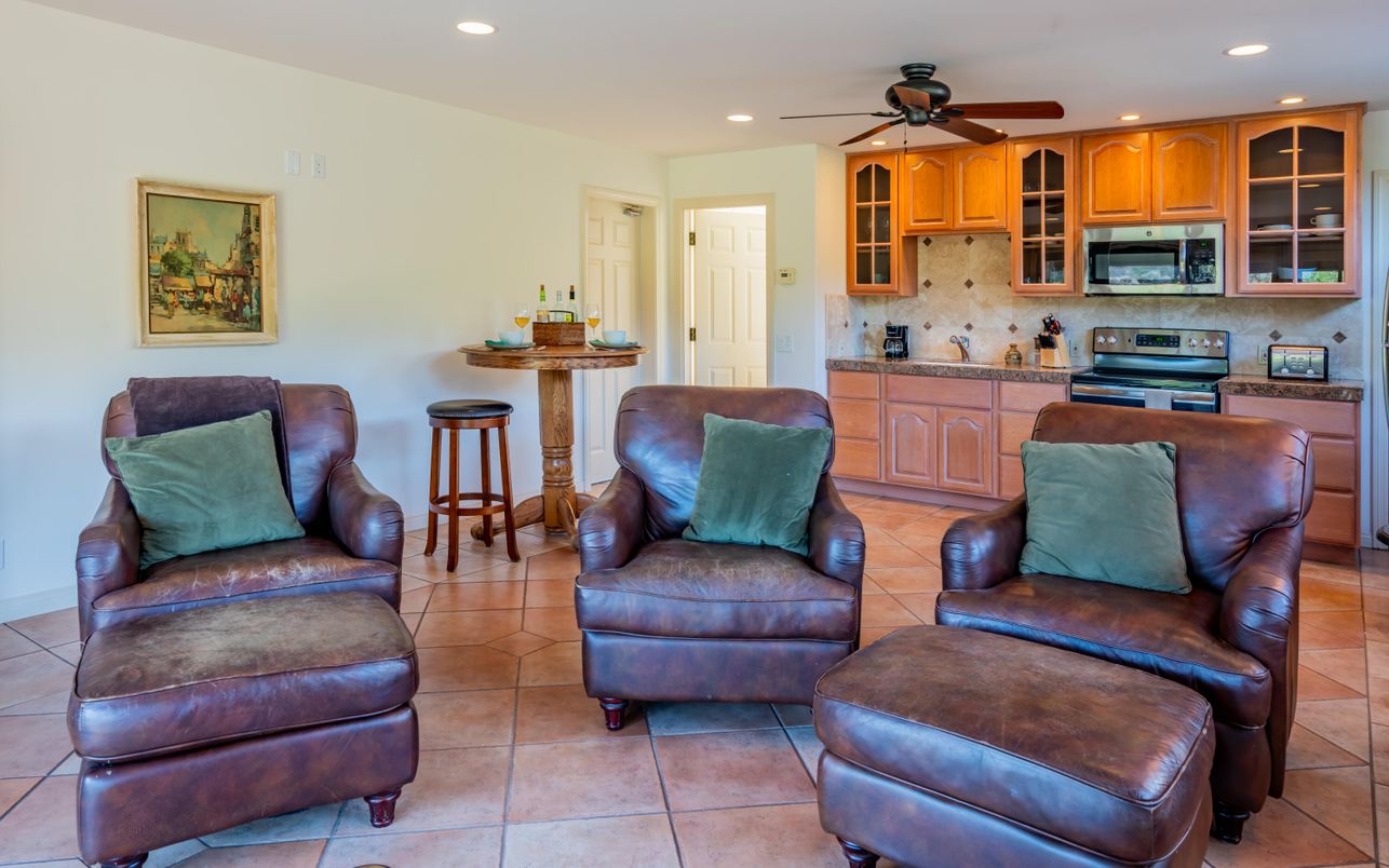 Interior, Kitchen, Living room, Recessed Lighting