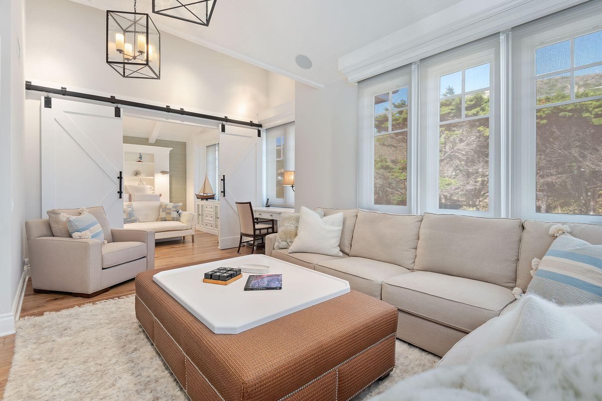 Interior, Living room, Pendant Lights, Wood Texture Flooring