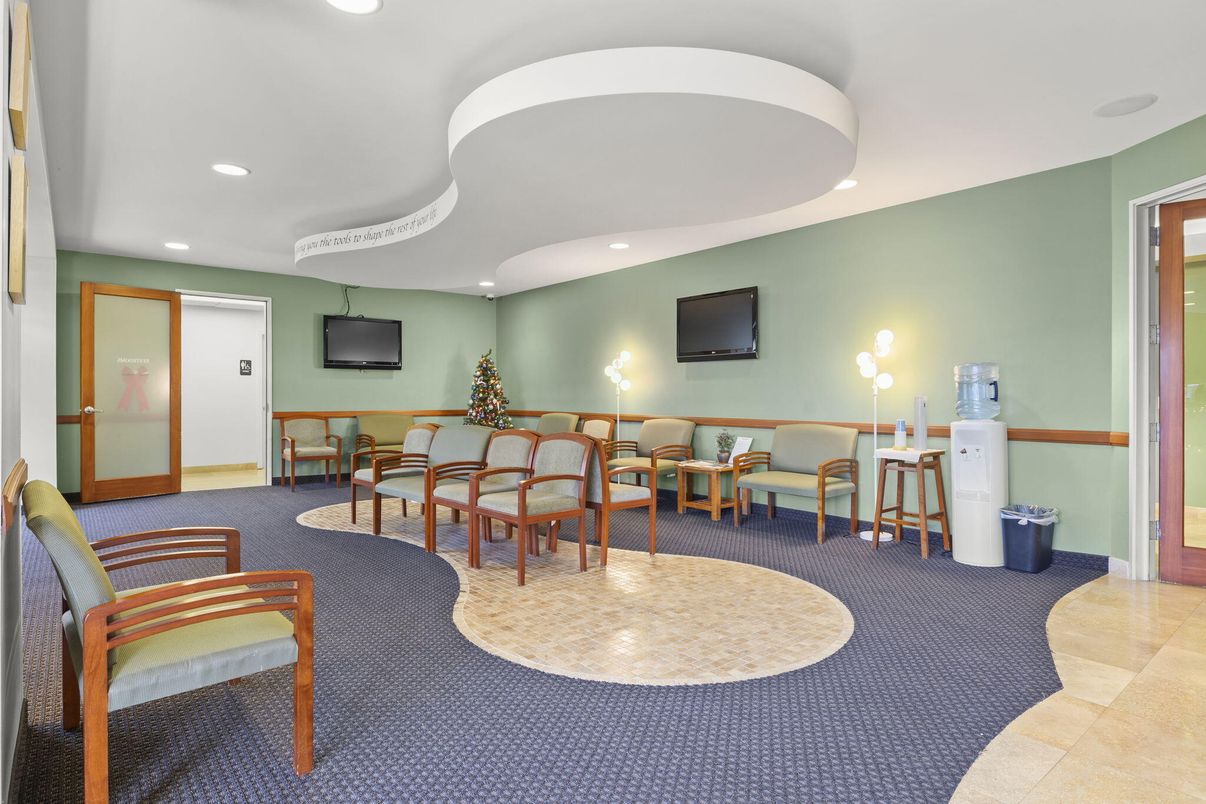 Dining room, Interior, Living room, Recessed Lighting