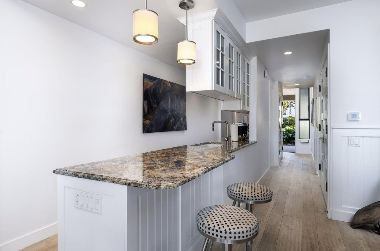 Interior, Kitchen, Pendant Lights, Recessed Lighting, Wood Texture Flooring