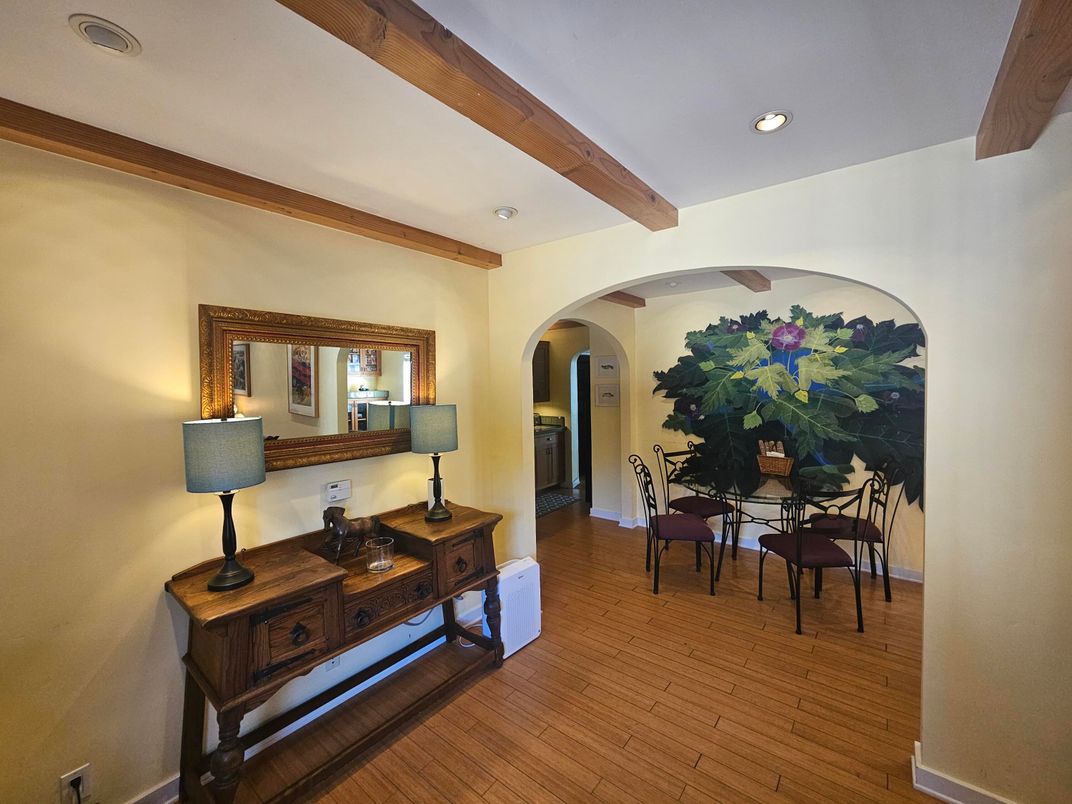 Dining room, Interior, Recessed Lighting, Wooden Beams, Wood Texture Flooring