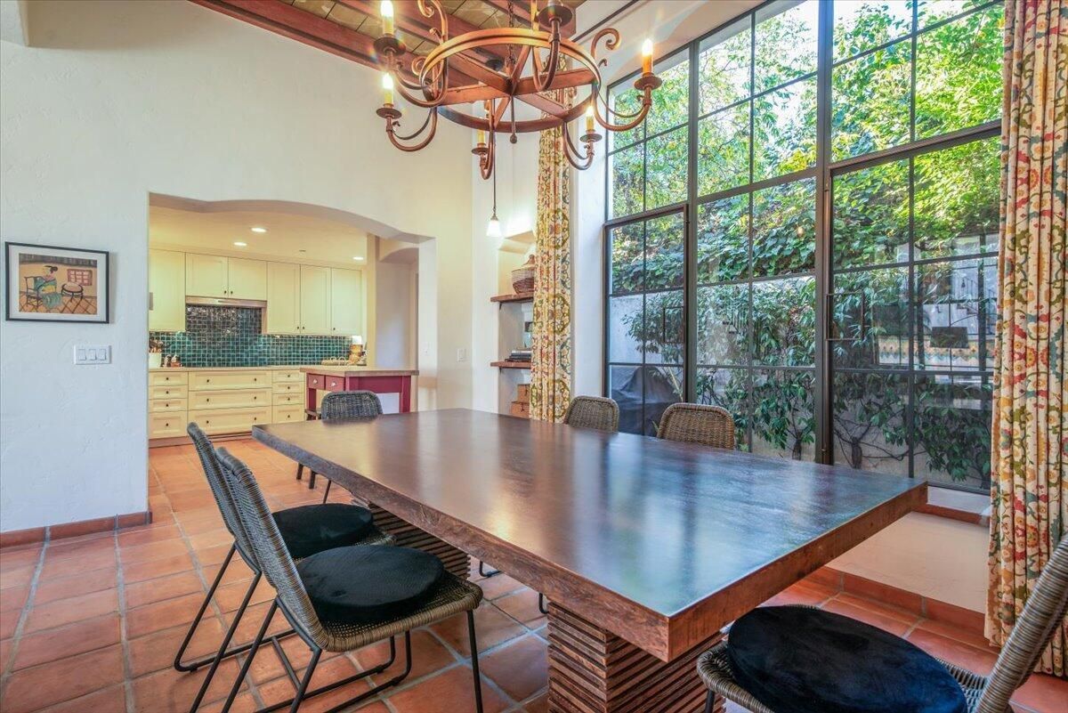 Chandelier, Dining room, Interior, Kitchen, Recessed Lighting