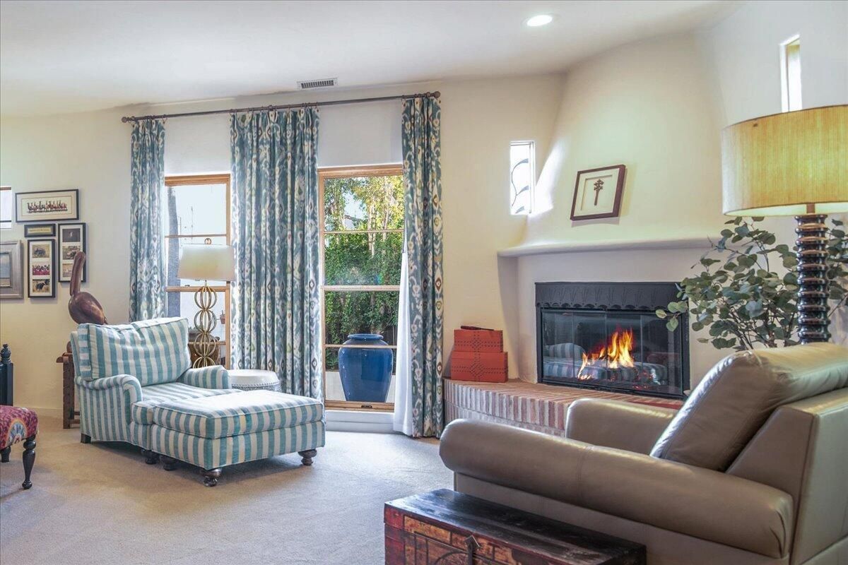 Fireplace, Interior, Living room, Recessed Lighting