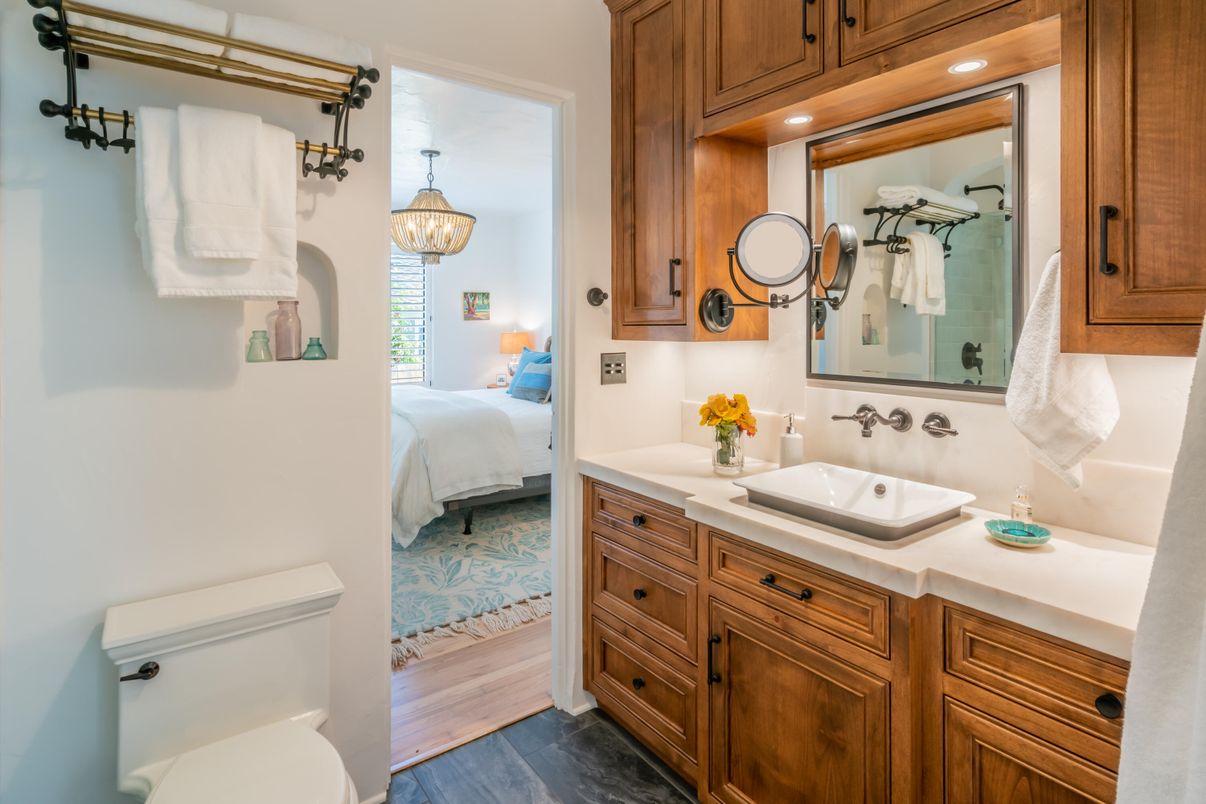 Bathroom, Bedroom, Interior, Pendant Lights, Recessed Lighting, Wood Texture Flooring