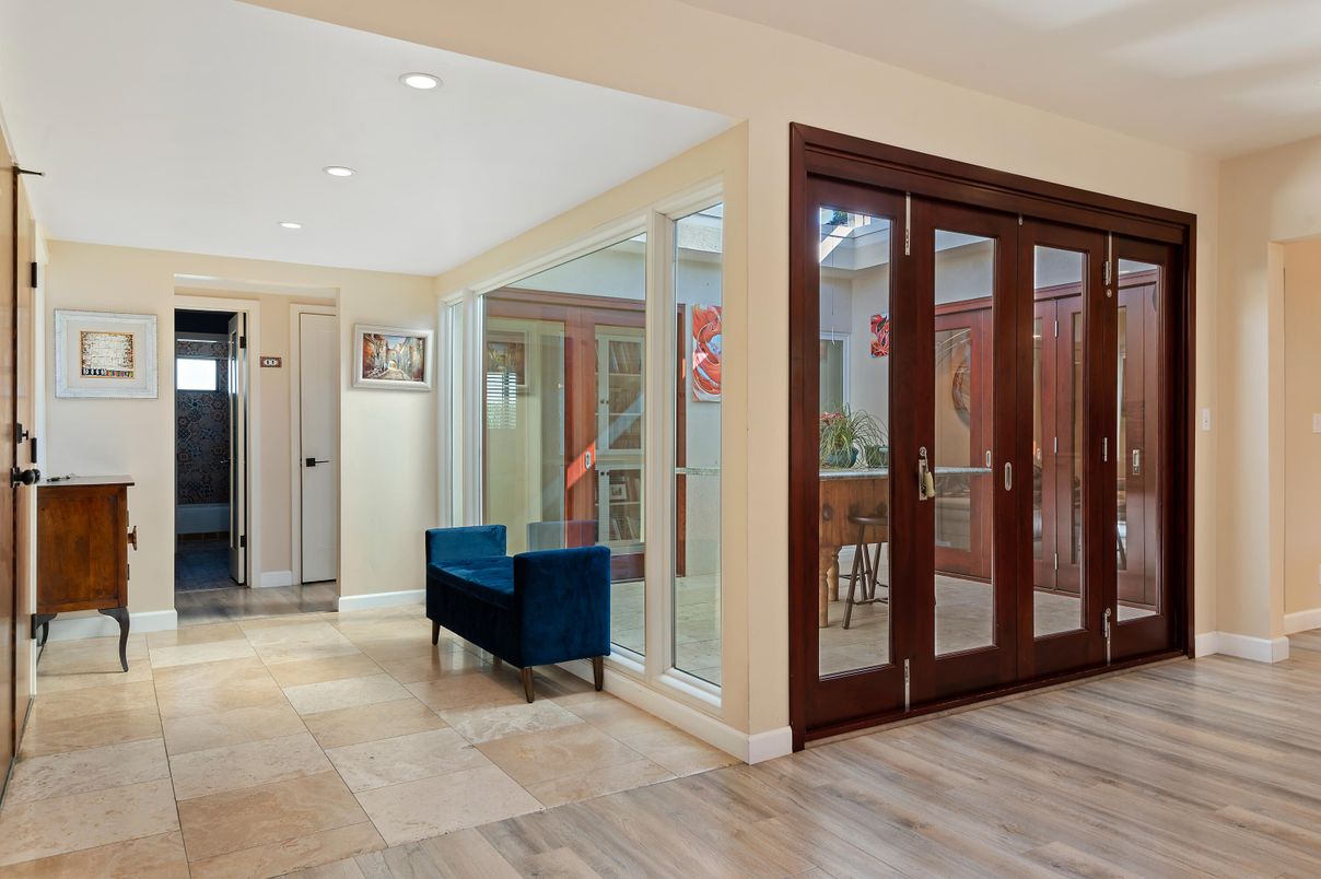 Interior, Recessed Lighting, Wood Texture Flooring