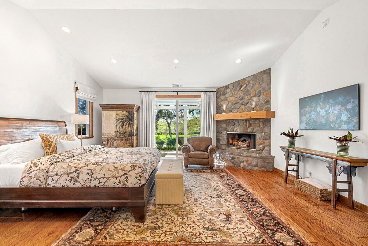 Bedroom, Fireplace, Interior, Recessed Lighting, Wood Texture Flooring
