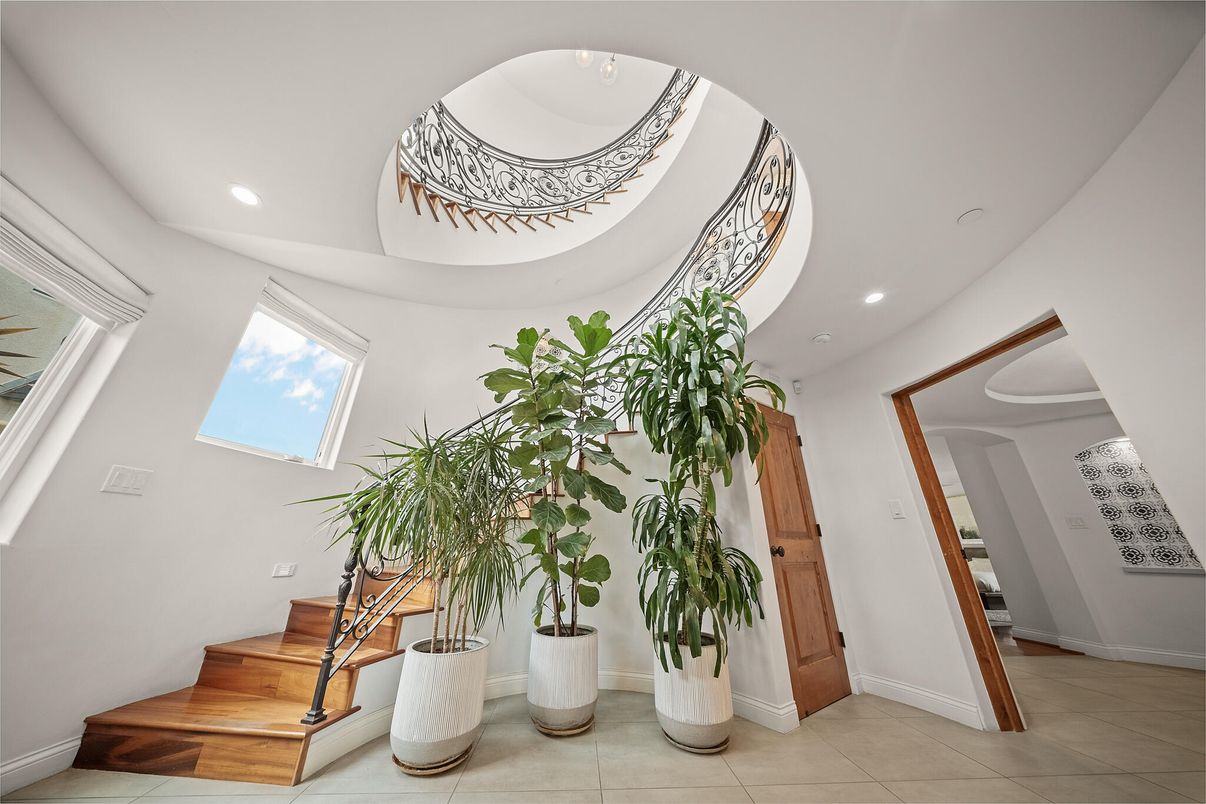 Interior, Recessed Lighting