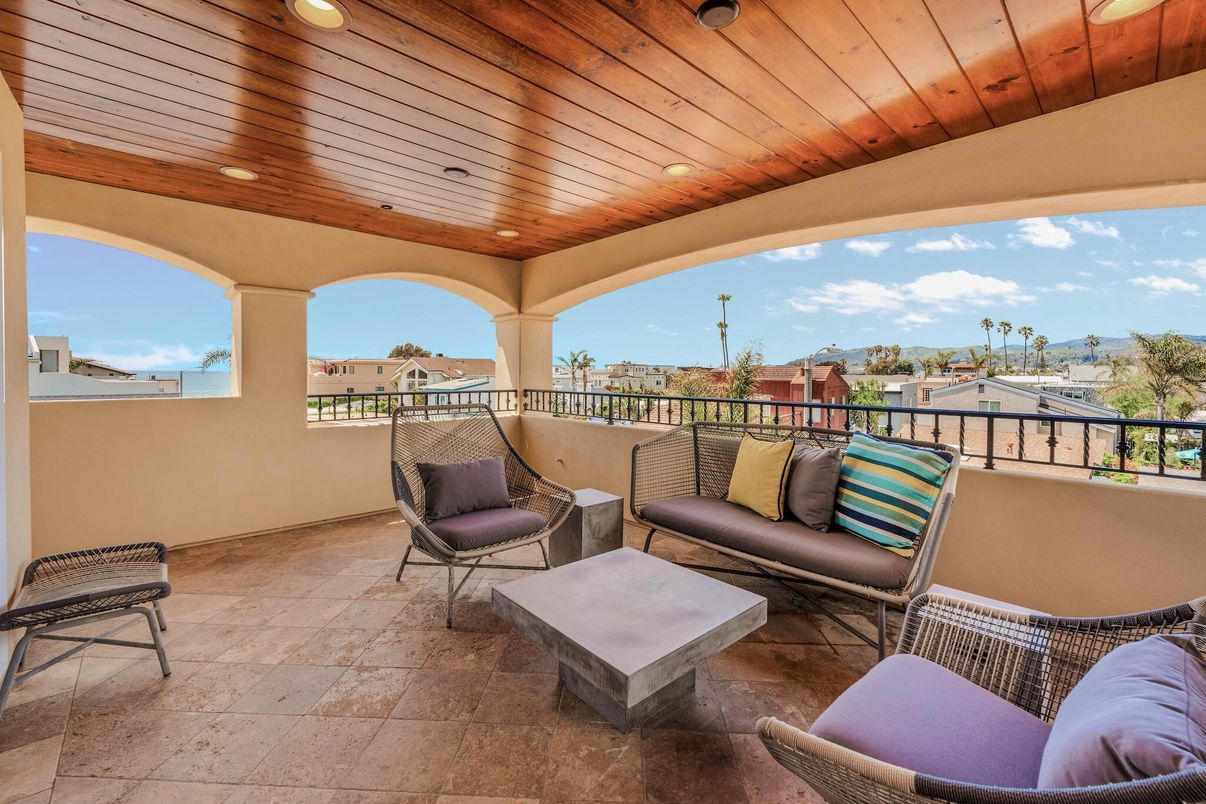 Exterior, Wooden Ceilings