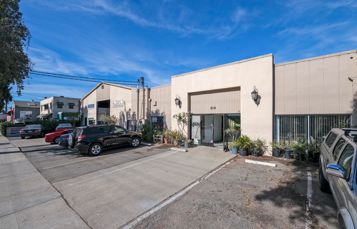 Exterior, Facade, Spanish Mediterranean