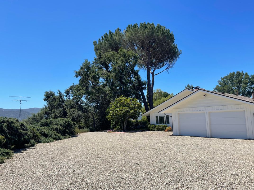 Backyard, Detached Garage, Exterior