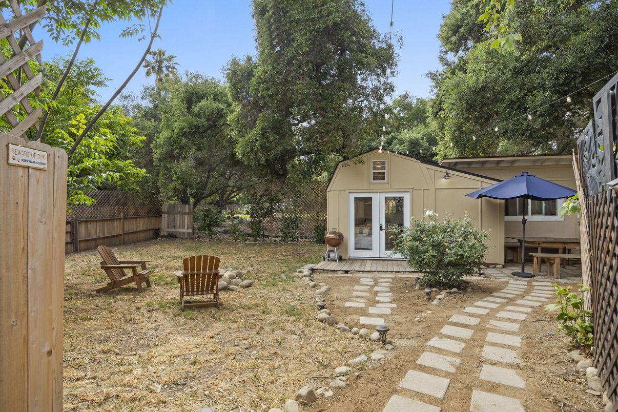 Backyard, Exterior