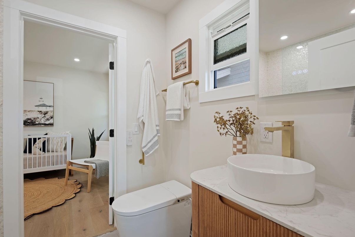 Bathroom, Free Standing Baths, Interior, Recessed Lighting, Wood Texture Flooring