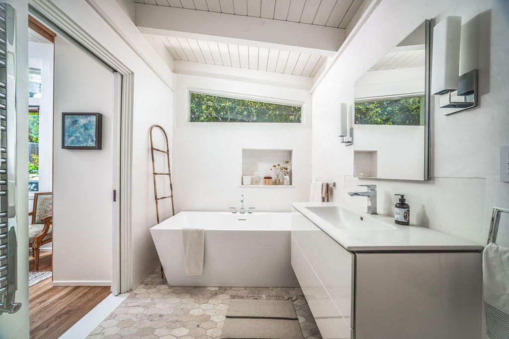 Bathroom, Free Standing Baths, Interior, Wood Texture Flooring