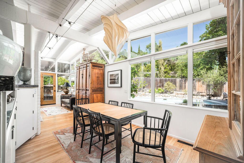 Dining room, Interior, Sun Room, Wood Texture Flooring