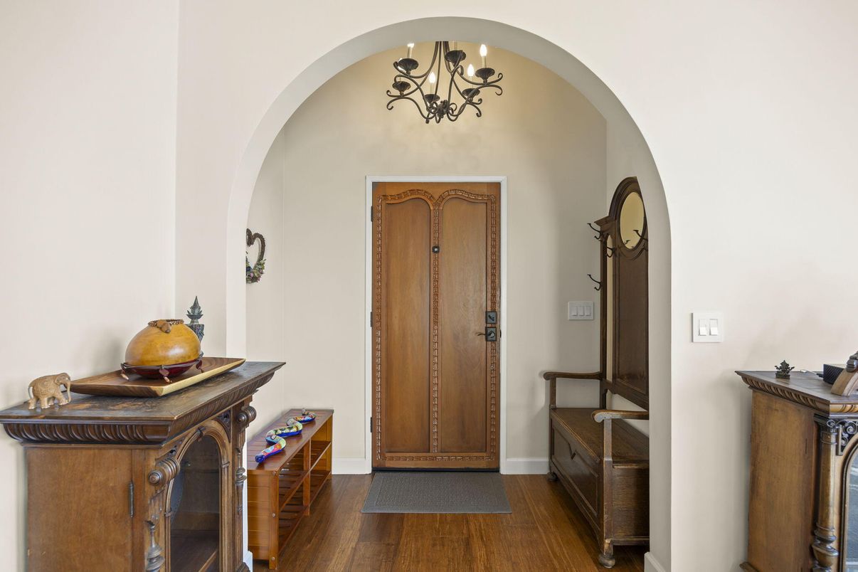Chandelier, Interior, Wood Texture Flooring