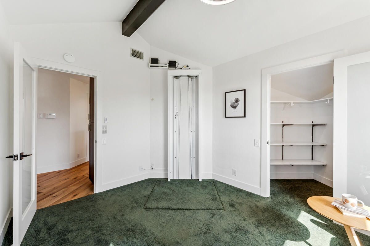 Empty room, Interior, Wooden Beams, Wood Texture Flooring