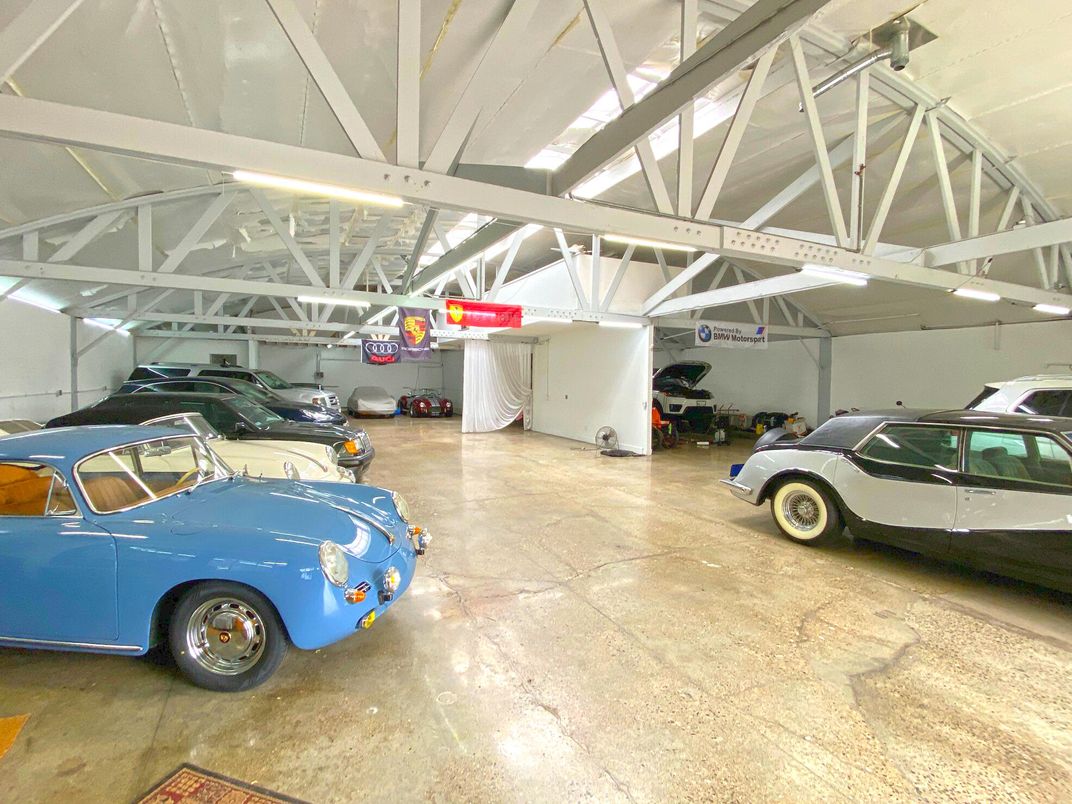 Garage, Interior