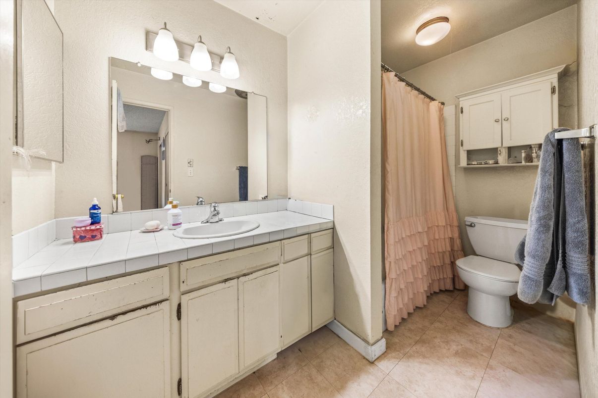 Bathroom, Dual Sink Vanities, Interior, Tile Countertops
